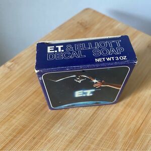 Vintage Collectors Avon ET & Elliott decal soap